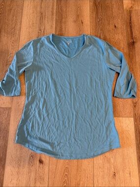 Seg’ments | Light Blue V-Neck 3/4 Sleeve Tee | Modal Blend | size XL